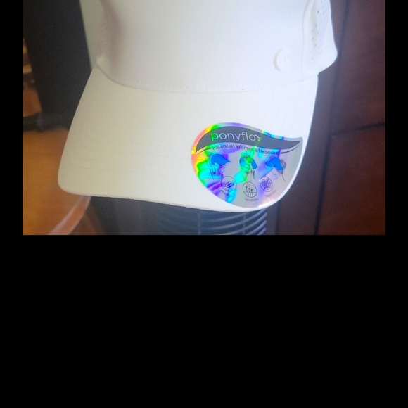 Nordstrom Perforated White Cap - Picture 4 of 5
